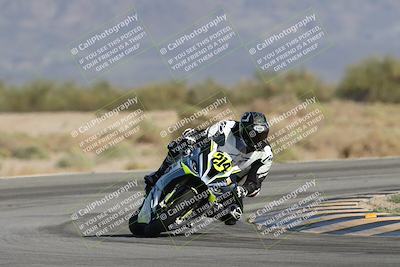media/Oct-04-2025-CVMA (Sat) [[408bcdd6e4]]/Race 13-Amateur Supersport Open/